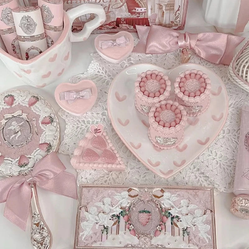Flower Knows Strawberry Cupid Makeup Kit
