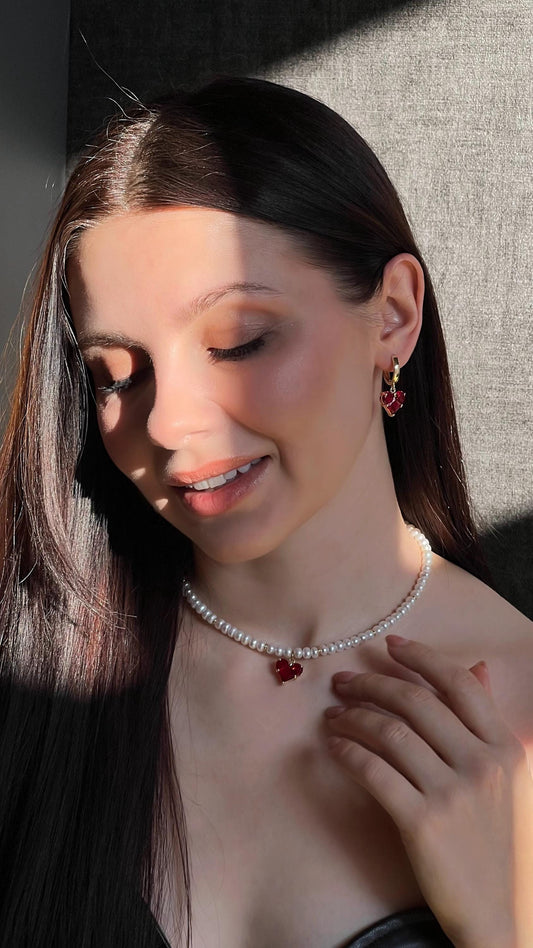 Red Heart Pendant Pearl Choker Necklace